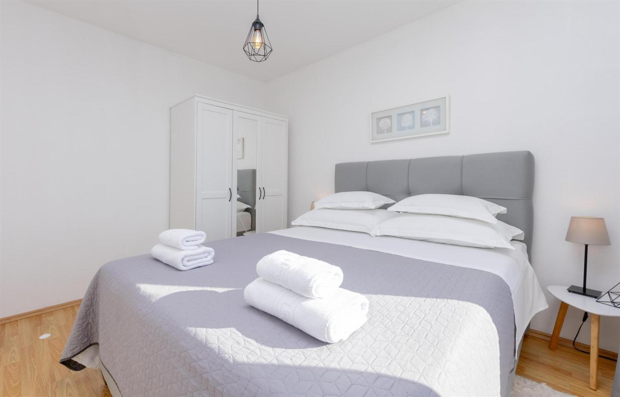 Apartments Marijo Apartment *